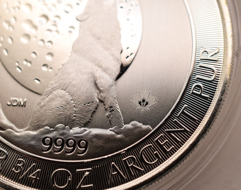 Grauwolf Kanada 2017 heulender Wolf 2 Dollar 3/4 Unze Silbermünze 999,9 Feingehalt (Kopie)